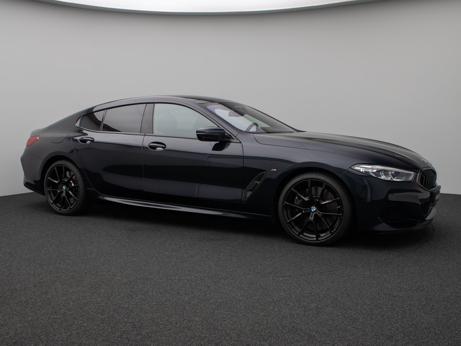 Fahrzeugabbildung BMW M850i xD GranCoupé Panorama Laser H/K SoftCl 20"