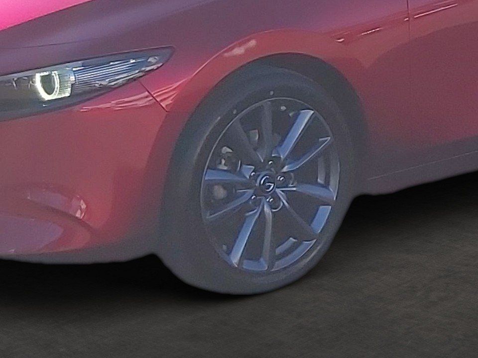 Fahrzeugabbildung Mazda 3 X 2.0i 186PS A/T SELECTION DES-P PRE-P LED-S
