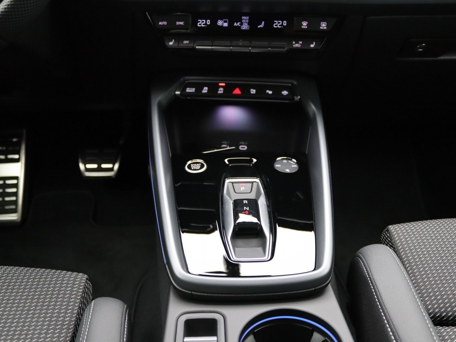 Audi A3 Sportback S-Line TDI S-tronic Navi AHK LED foto 13