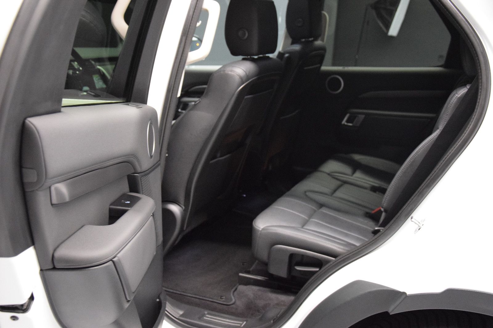Fahrzeugabbildung Land Rover Discovery 5 HSE SDV6 Pano 7. Sitze Meridian 360°