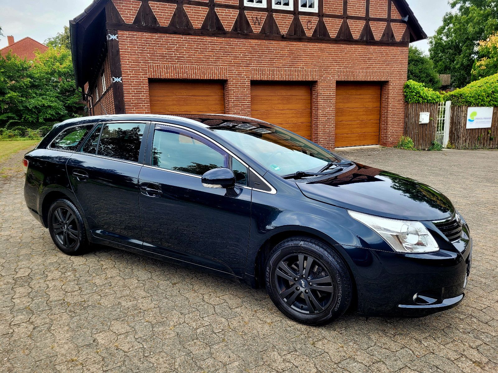 Toyota Avensis Kombi Edition