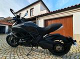 Ducati Diavel - DUCATI SCHWARZ