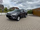 Toyota Hilux Extra Cab - Toyota Hilux: Cab Extra
