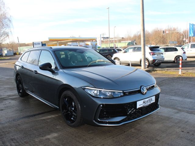 Volkswagen Passat Variant R-Line BLACK STYLE 2.0 TDI DSG foto 2