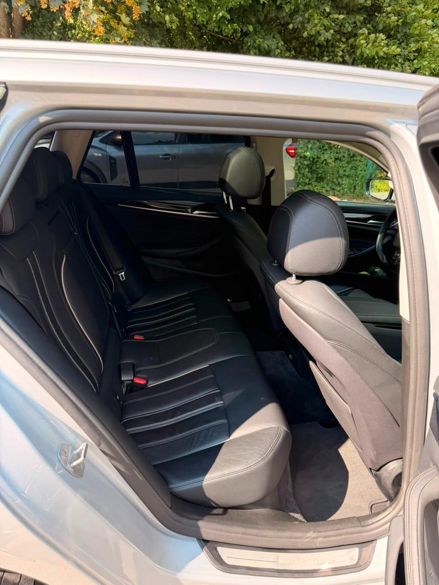 BMW 530 5 Touring 530 d Luxury Line/Pano/Tüv 08.2027