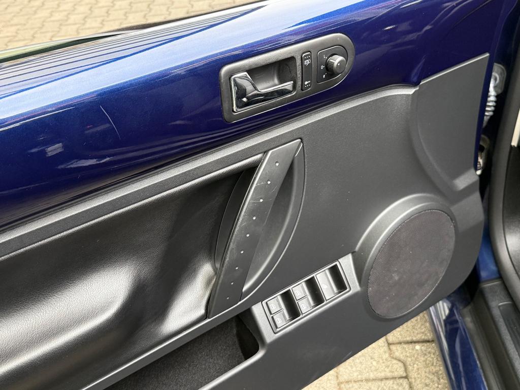 Volkswagen New Beetle