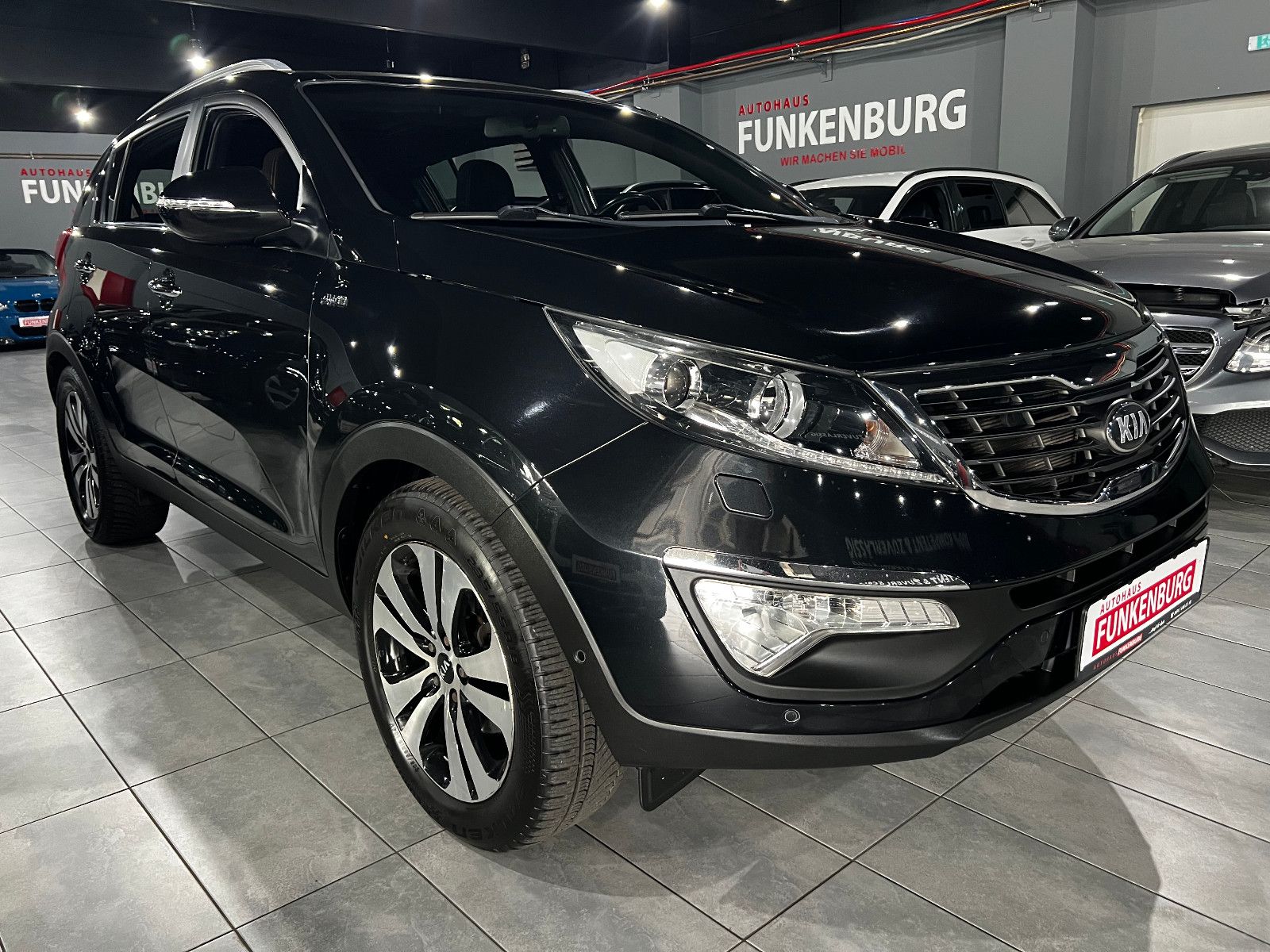 Kia Sportage 2.0 CRDi AWD PANO/KAMERA/AUT/NAVI/XENON