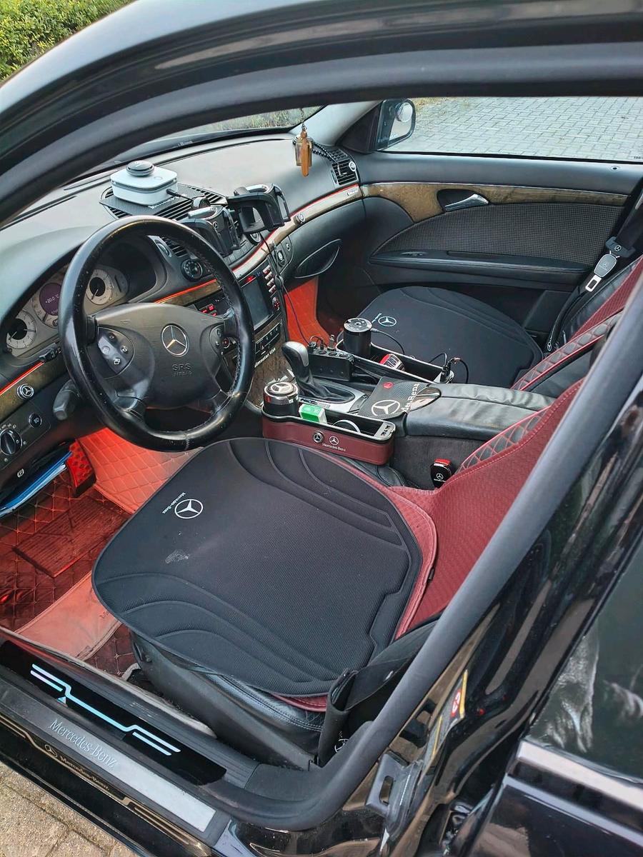 Mercedes-Benz E220 2004 — photo 5