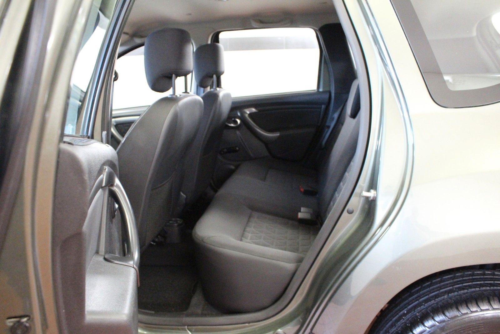 Fahrzeugabbildung Dacia Duster Blue dCi 110 Laureate *4x4 *