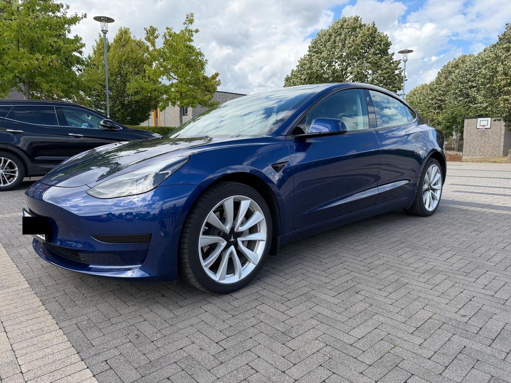 Image of Tesla Model 3