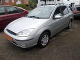 Ford Focus 1.8 Ghia WENIG KM TÜV NEU - Ford Focus aus 2003: Kombi