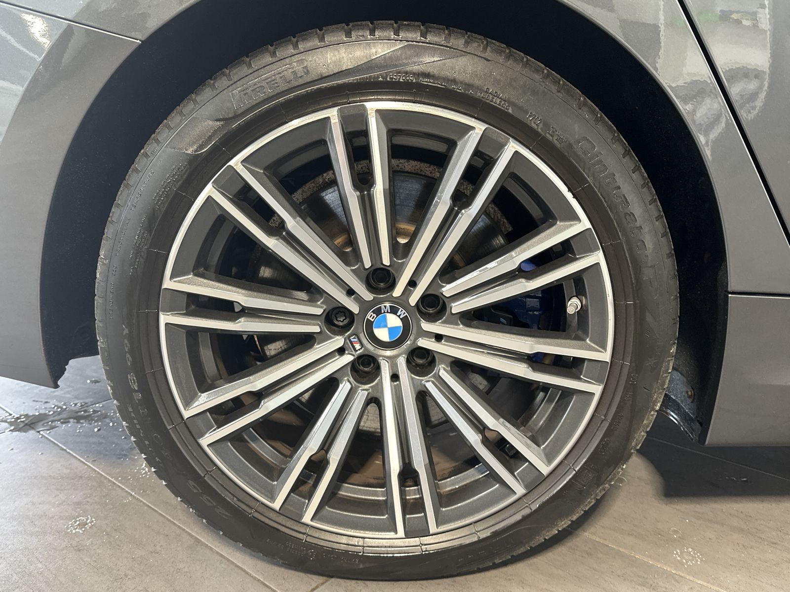 Fahrzeugabbildung BMW 330e Touring M-Sport NAV+LED+ACC+LIVE-COCKPIT+PP