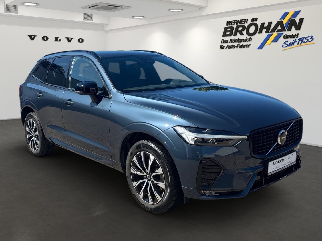Fahrzeugabbildung Volvo XC60 B4 Diesel Plus Dark 2WD