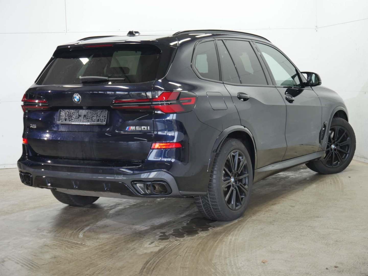 Fahrzeugabbildung BMW X5 M60i xDr. °UVP 155.609€°AHK°B&W°PROF.FAHRW.°