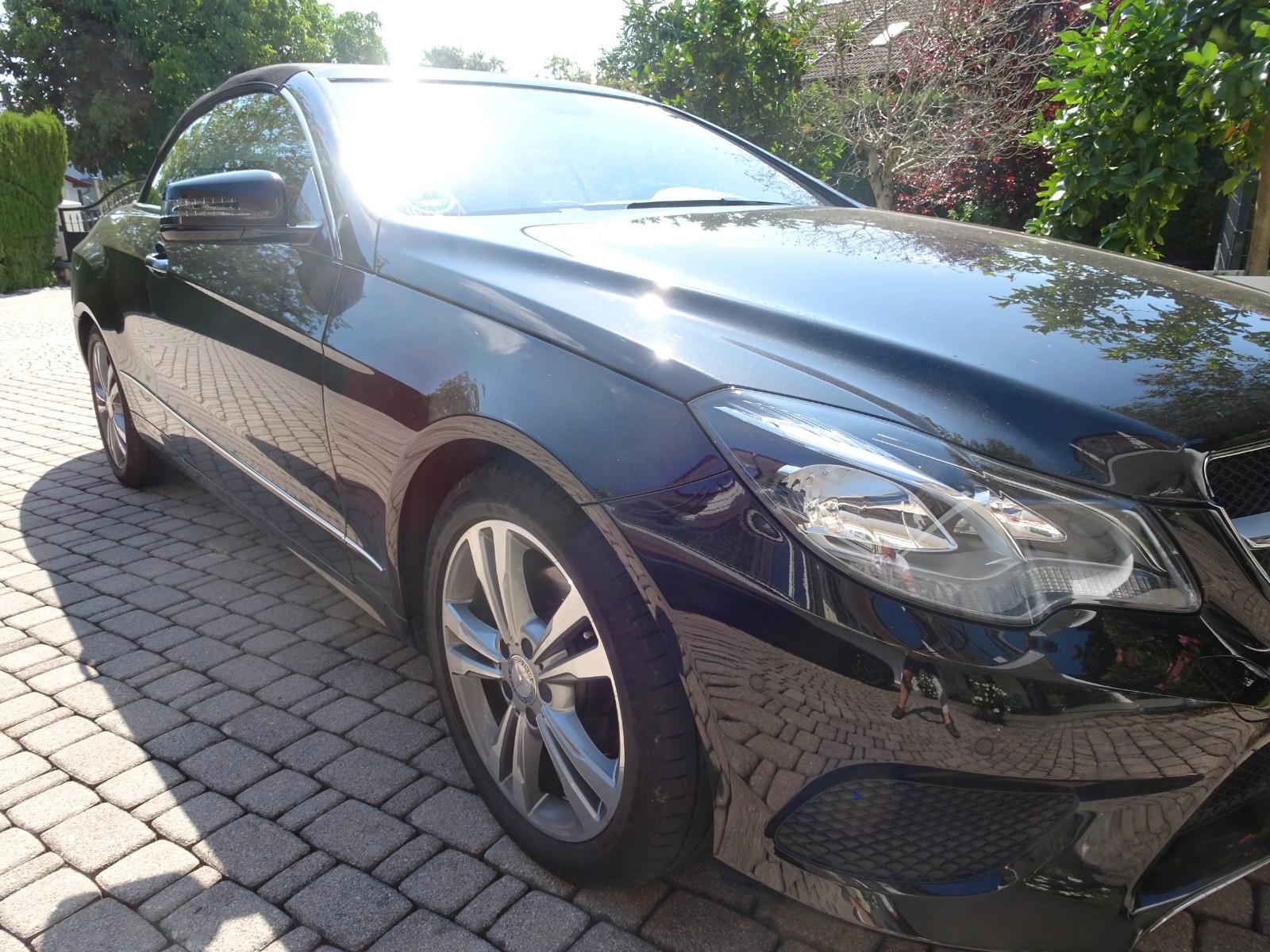 Mercedes-Benz E 200  Cabrio Aut. original 81.000 km/2. Hand !