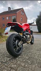 Ducati Monster 821 - DUCATI MONSTER 821