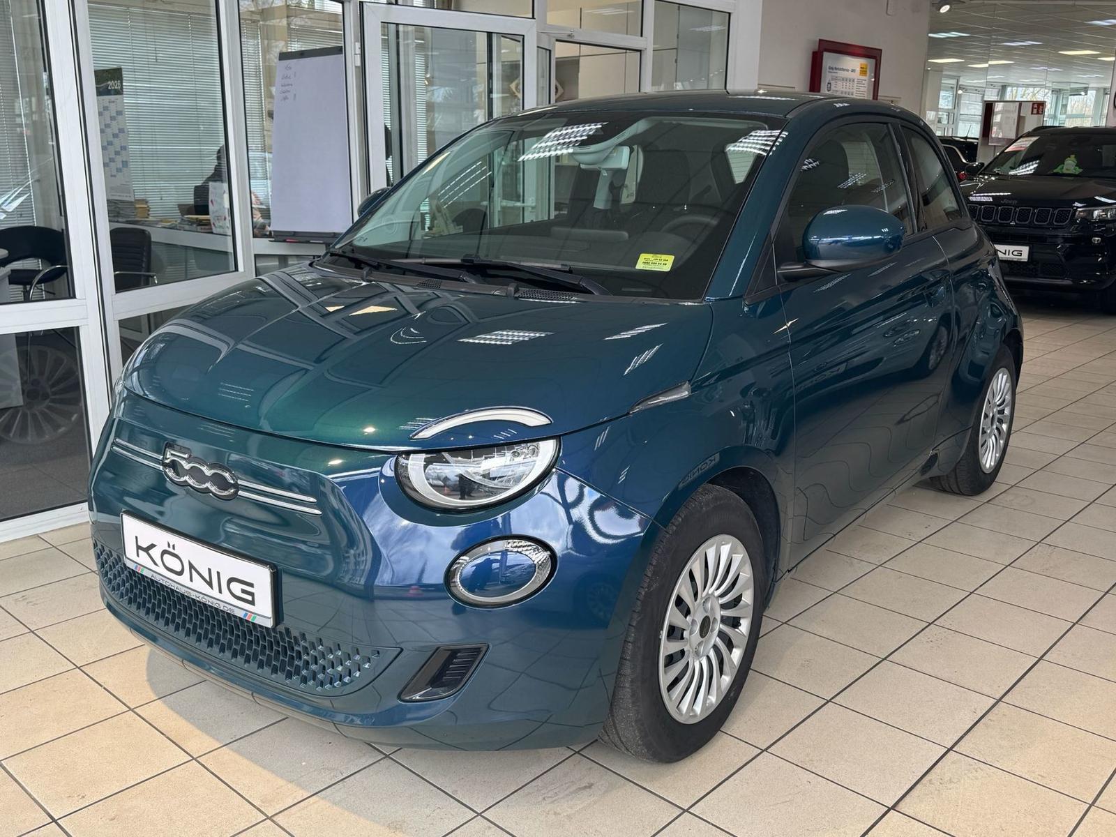 Fiat 500e 3+1 MY23 118PS 42kWh KLIMA*TEMPOMAT*CARPLAY