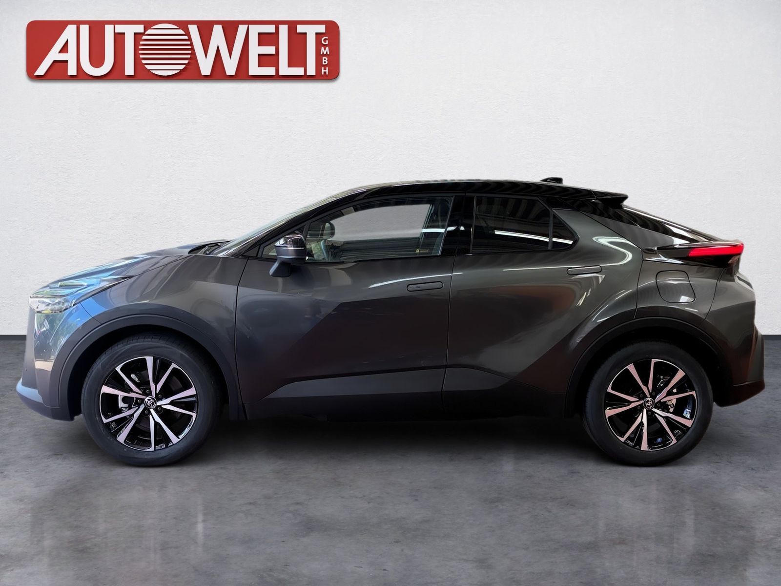 Fahrzeugabbildung Toyota C-HR 2.0 PHEV Plug-In Teamplayer LED,Navi,SHZ,AC