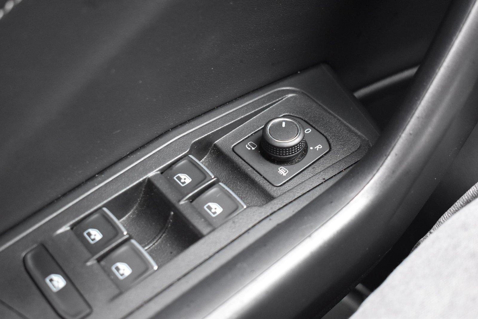 Volkswagen T-Roc 1.5 TSI R-Line APP LED Sitzhzg, миниатюра 22