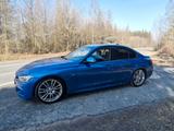 BMW 316i - - blaue BMW 316