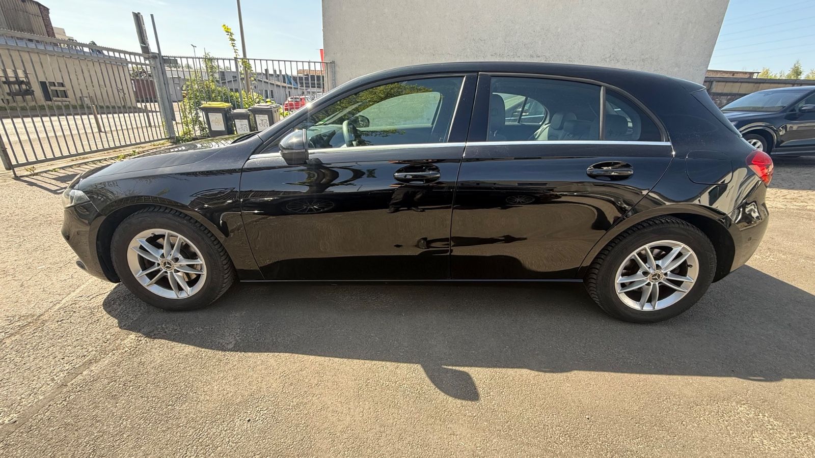 Fahrzeugabbildung Mercedes-Benz A 180 d
