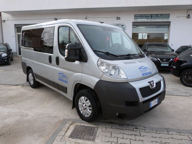 Peugeot Boxer 330 2.2 HDi/120CV PC-TN Combi Comf