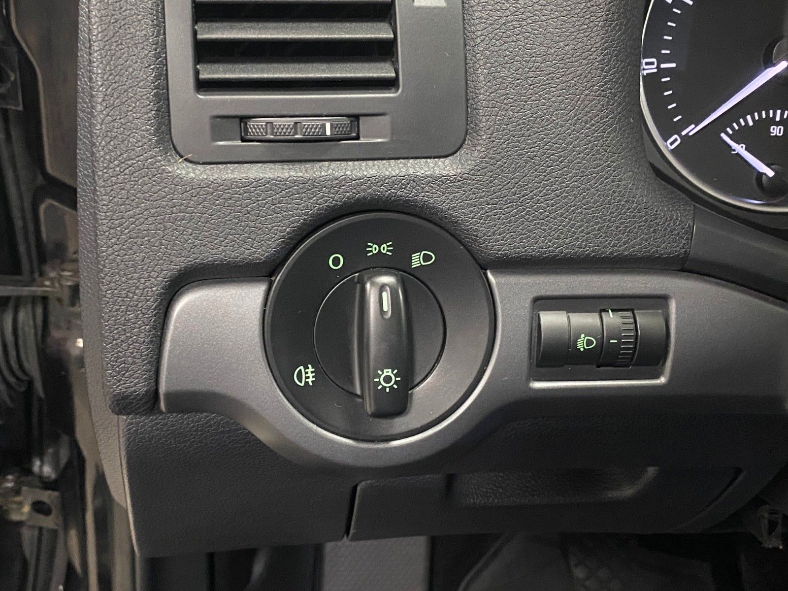Fahrzeugabbildung SKODA Octavia 1.4 TSI Classic Combi+Klimaanlage+CD++++