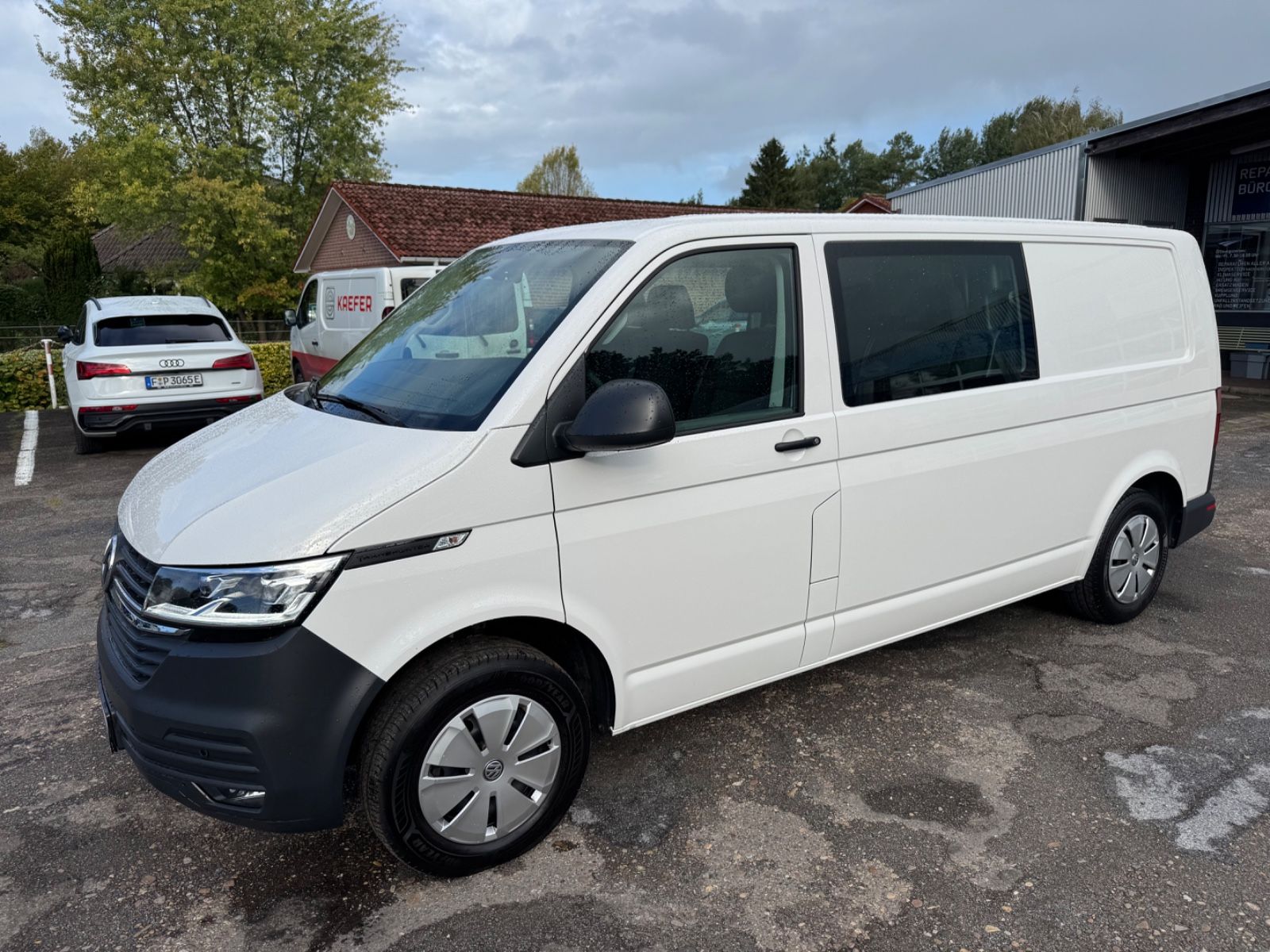 VW T6 Kombi Verglasung/6 Sitze/AHK/Lang