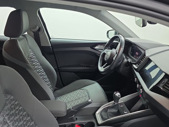 A1 advanced 25 Sportback 1.0 TFSI*CARPLAY*