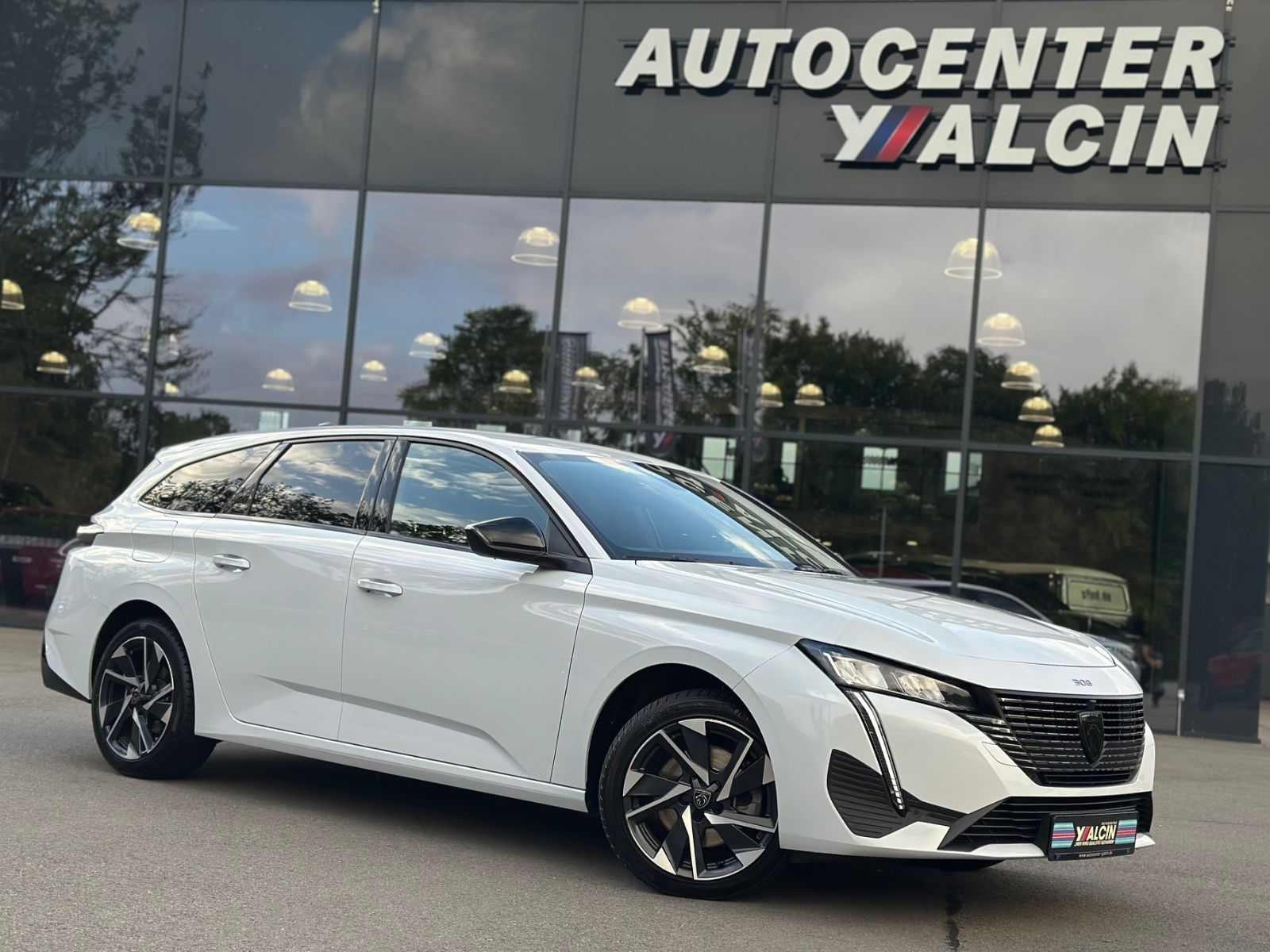 PEUGEOT 308 - Gebrauchtwagen in Aurich