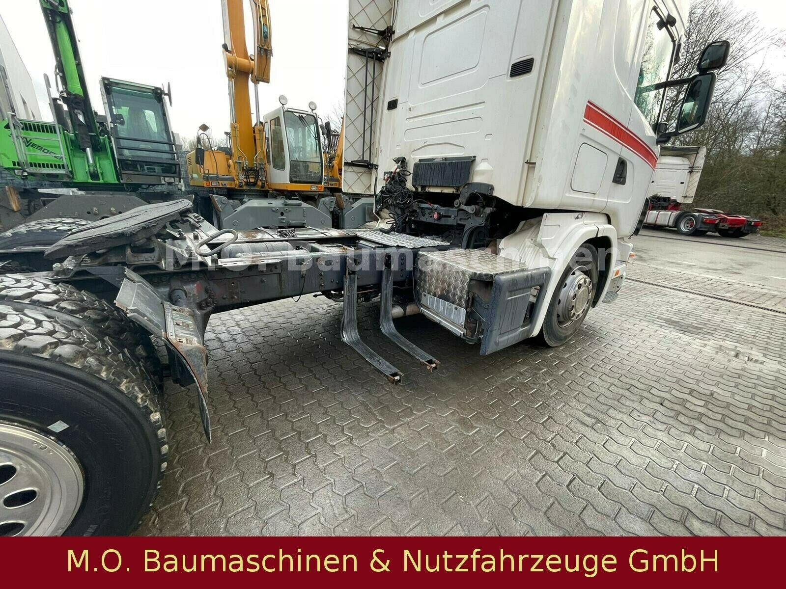 Fahrzeugabbildung Scania 420 124 L / 4x2  / AC / Euro 3 / Luft /