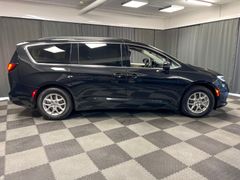 Fahrzeugabbildung Chrysler Pacifica Touring L, 3.6l V6, NEUES MODELL,CARFAX