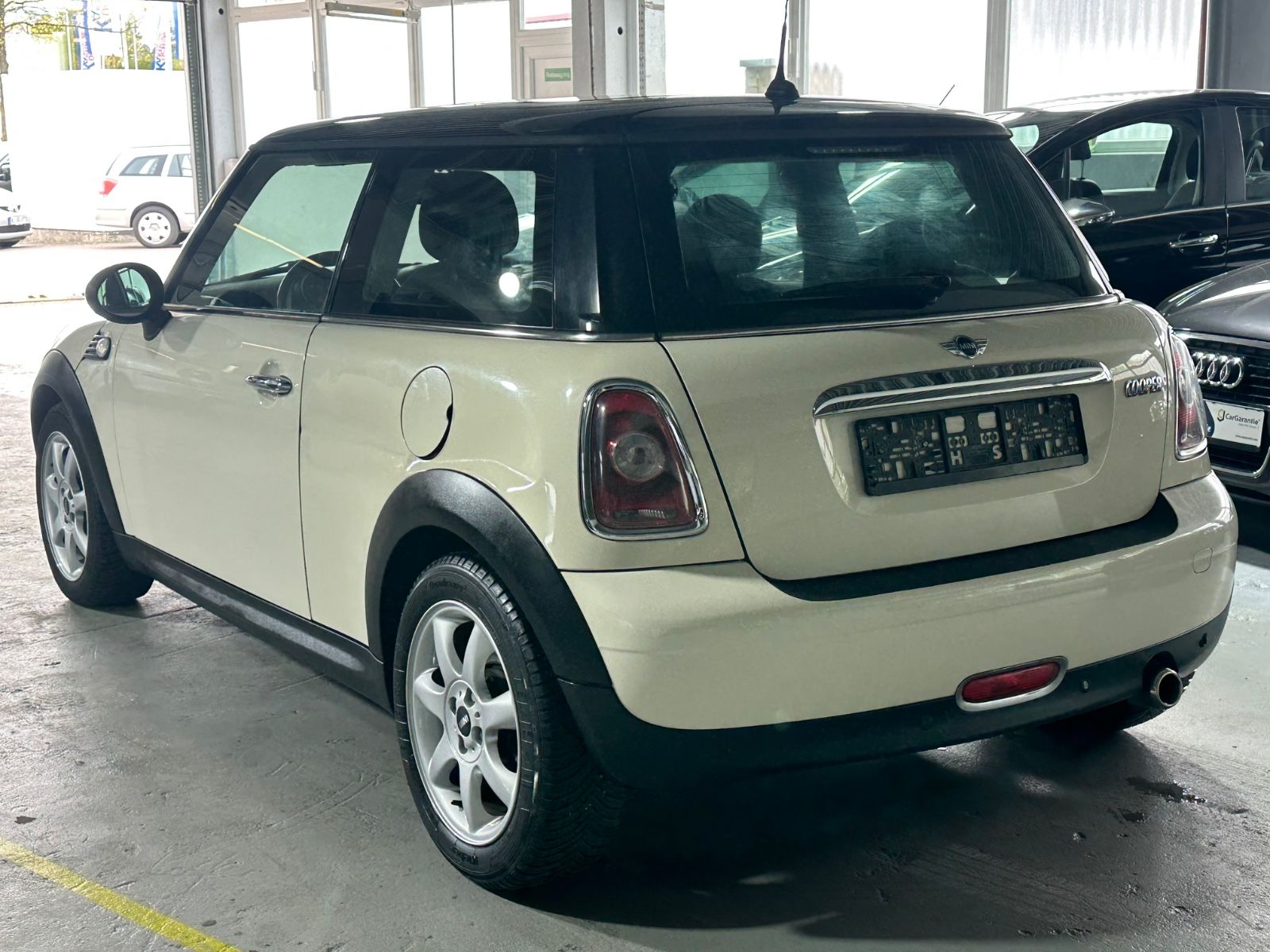 MINI COOPER*PANO*SHZ*PDZ*MFL*KLIMAAUT*ALU*8-FACH