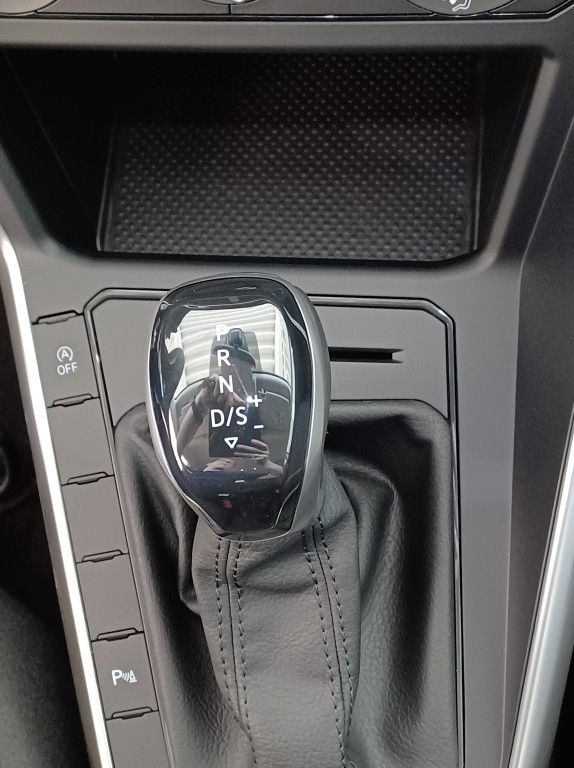 Fahrzeugabbildung Volkswagen Taigo 1.0 TSI OPF DSG Life LED, DAB+, DCP
