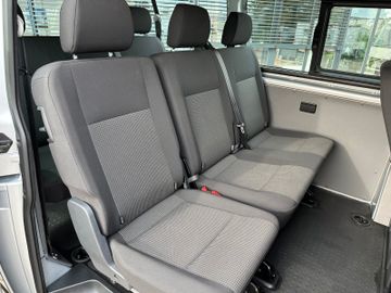 Fahrzeugabbildung Volkswagen T6.1 Kombi LR  DSG Klima AHK PDC 9 Sitze