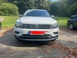 Volkswagen Tiguan Allspace 2.0 TDI SCR 147kW DSG 4MOTIO... - VW Tiguan Allspace in Oberhausen