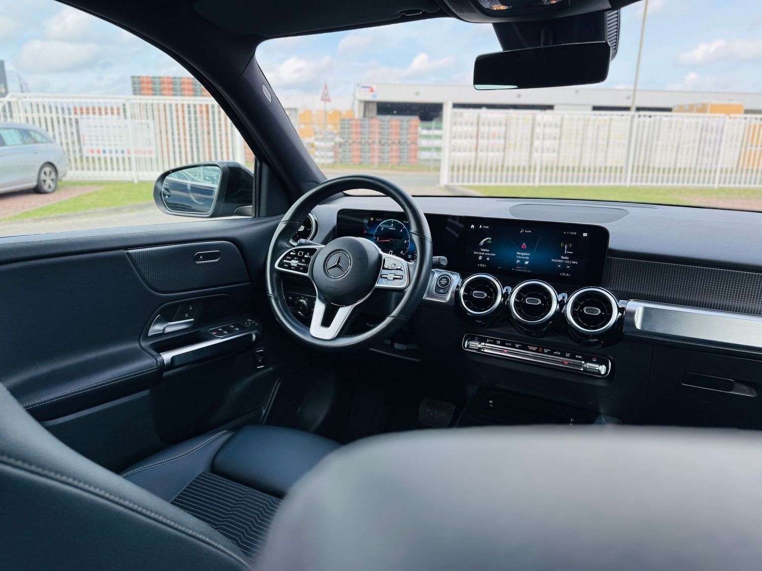 Fahrzeugabbildung Mercedes-Benz GLB 220 d PROGRESSIVE - AHK, Navi, LED, PTS, RFK