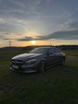 Mercedes-Benz 200 - Mercedes-Benz 200: Coupe