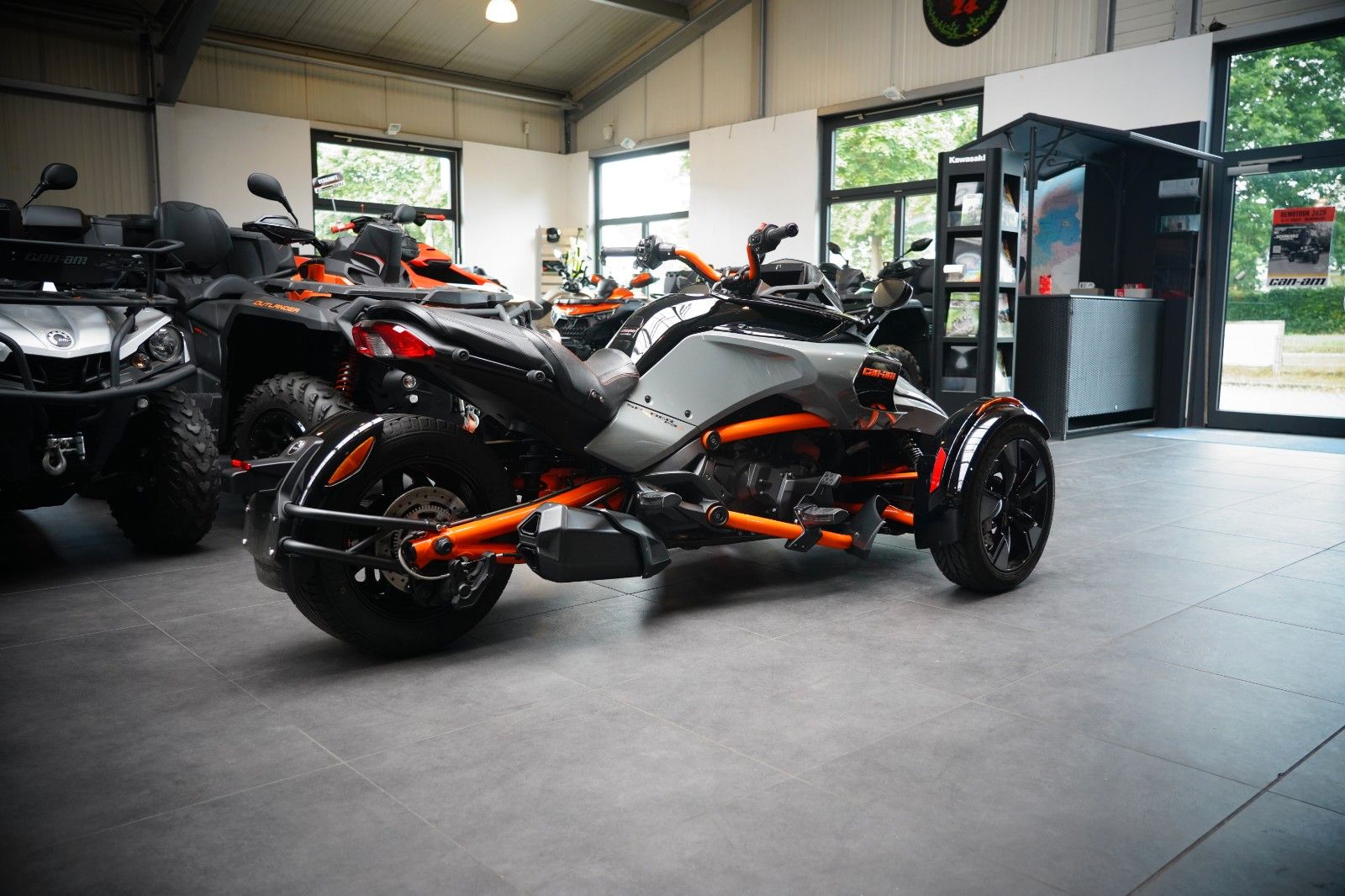 Fahrzeugabbildung Can Am Spyder F3-S Top Zustand seltene Farbe