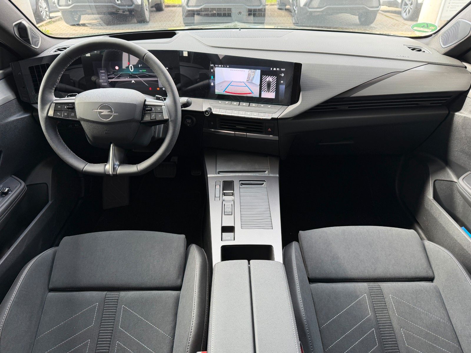 Fahrzeugabbildung Opel Astra L ST Facelift Electric Ultimate 55kWh!