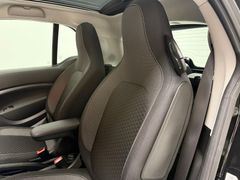 SMART fortwo EQ passion premium/Kamera/Shzg/Pano/Tempo