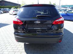 Fahrzeugabbildung Ford Focus **TÜV-NEU / SERVICE-NEU / ALLWETTERREIFEN*