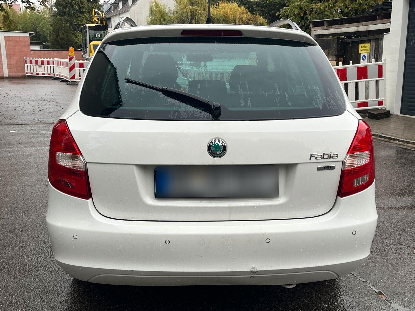 Skoda Fabia 2012 — photo 5