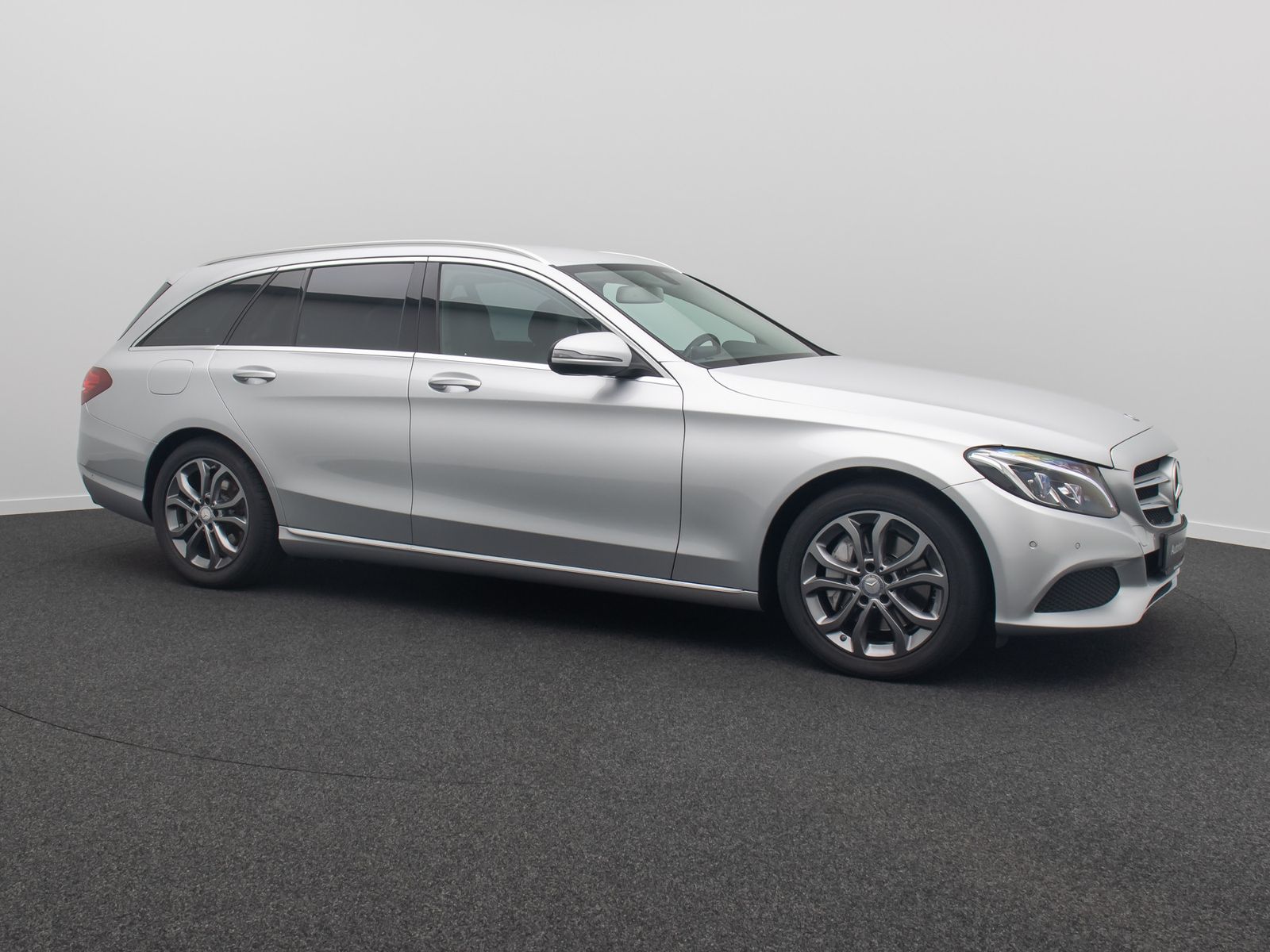 Fahrzeugabbildung Mercedes-Benz C 250 BlueTec PDC AHK Tempomat HiFi LED Businnes