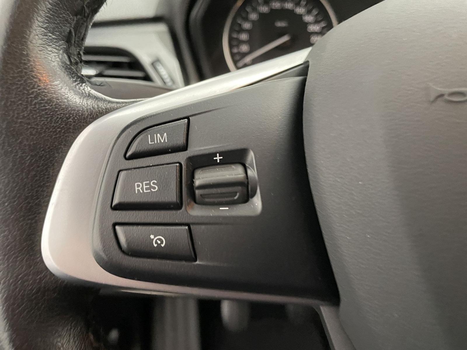 BMW 220i Active Tourer Advantage Tempomat AHK schw.