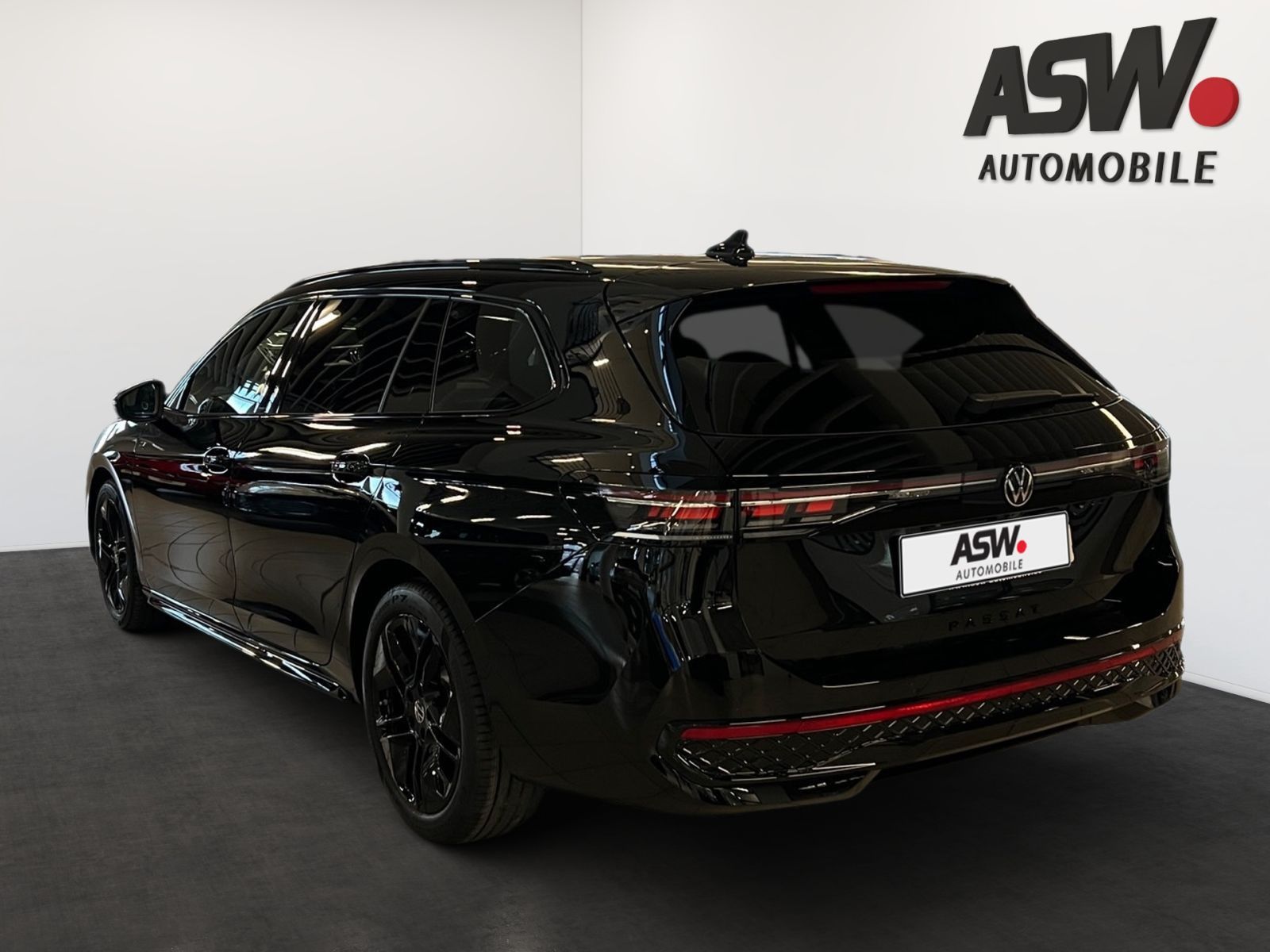 Volkswagen Passat Variant R-Line Black 2.0TDI AHK Head-up foto 4