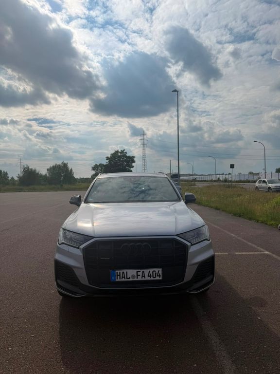 Image of Audi Q7