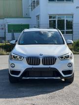 BMW X1 xDrive25i | xLine Steptronic | AHK | Panorama - BMW X1 mit Benzin-Antrieb: Weiß, Vollleder