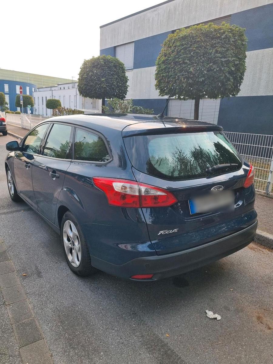 Ford Focus 2014 — photo 5