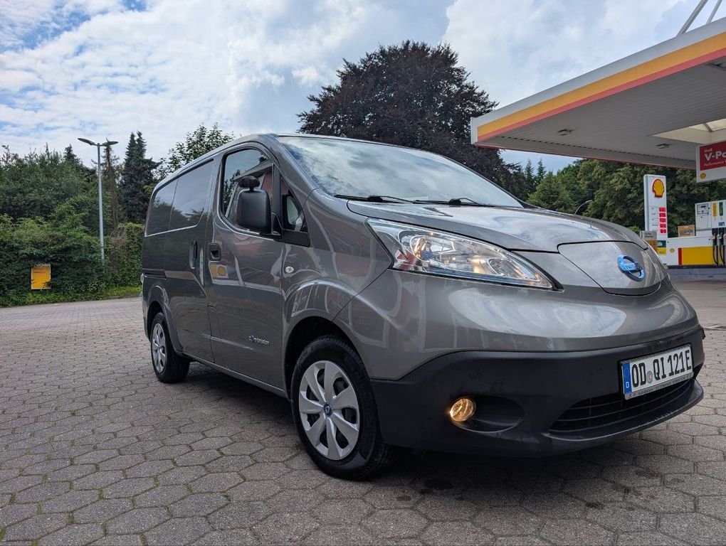 Image of Nissan e-NV200